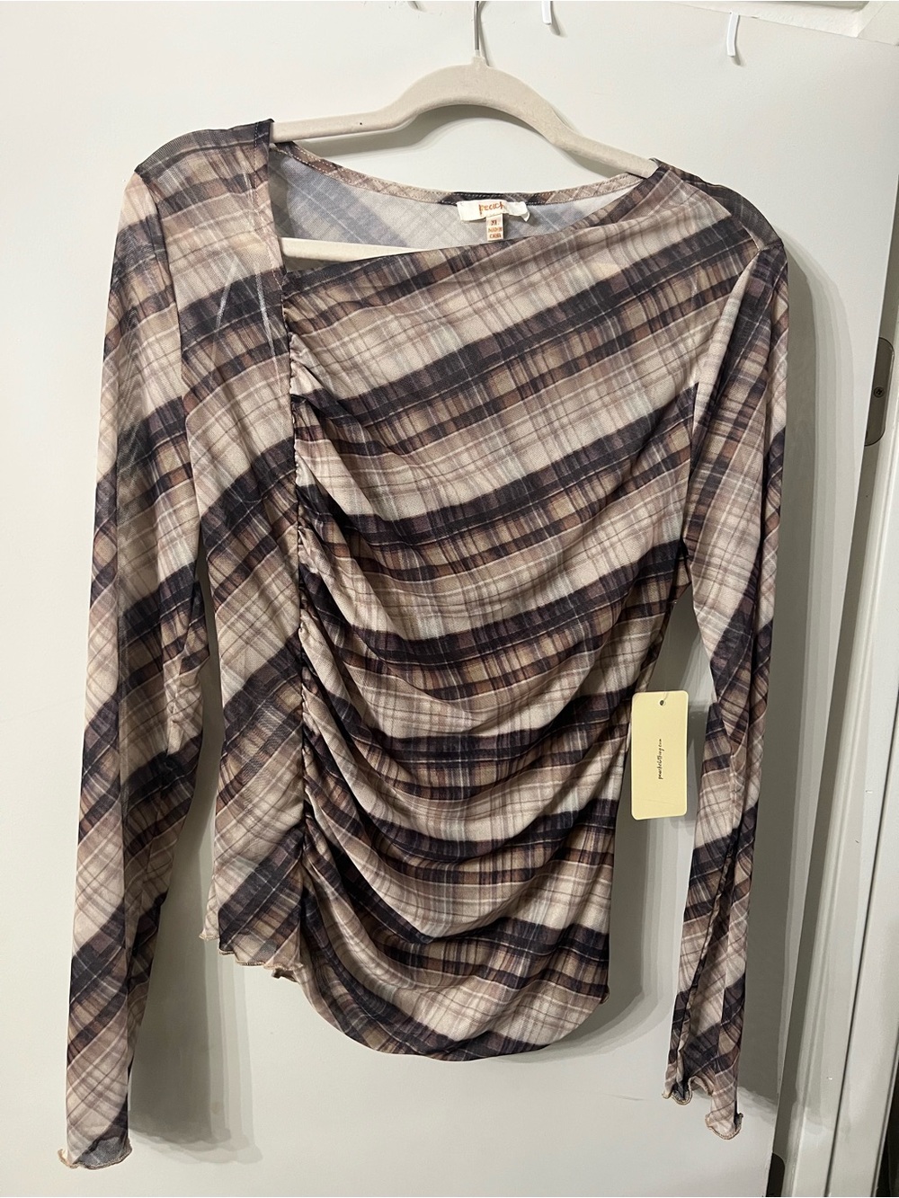 New Ruched Plaid Long-Sleeve Top in Beige and Brown - Picture 2 of 6
